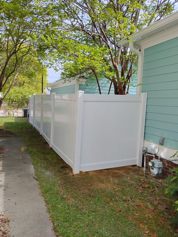 Vinyl fence 
