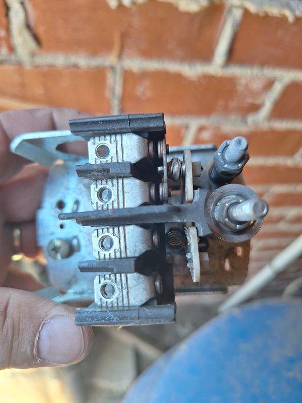 Circuit Breaker Installation and Repair