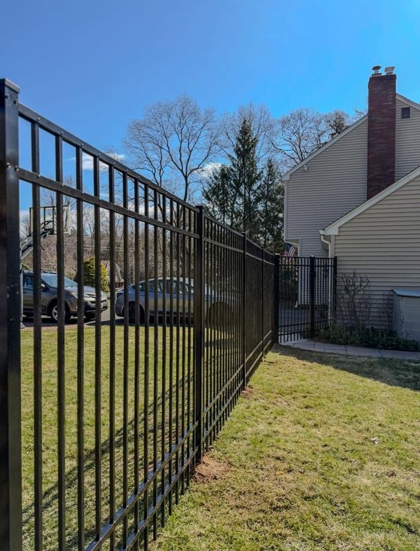 Aluminum & Chain Link Fencing