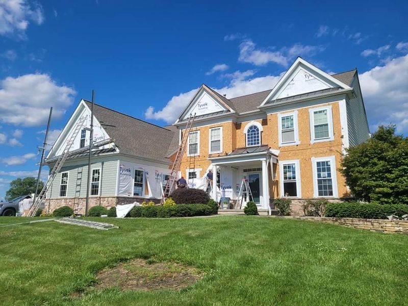 Laxs dr - windows, siding 