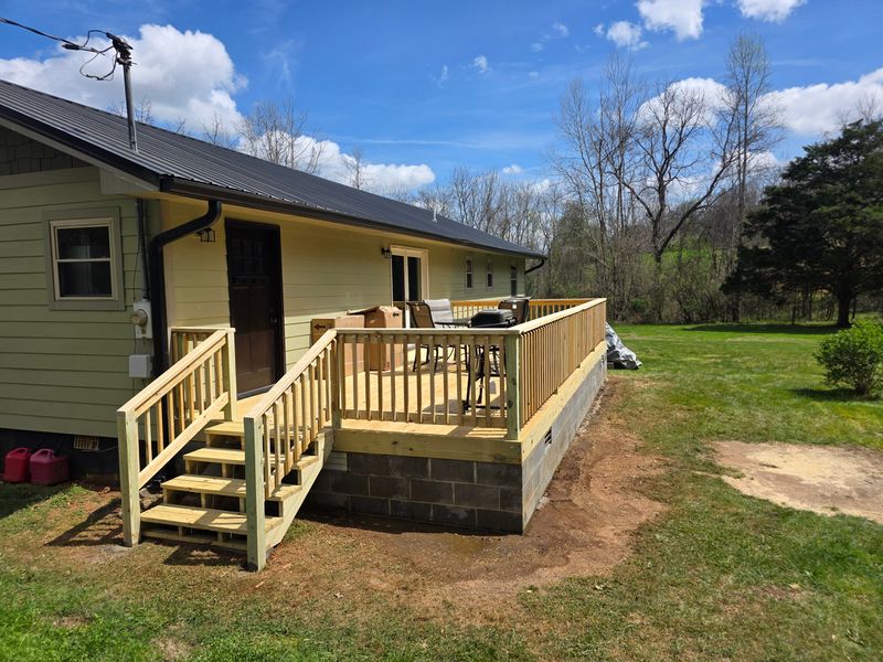 Deck & Patio