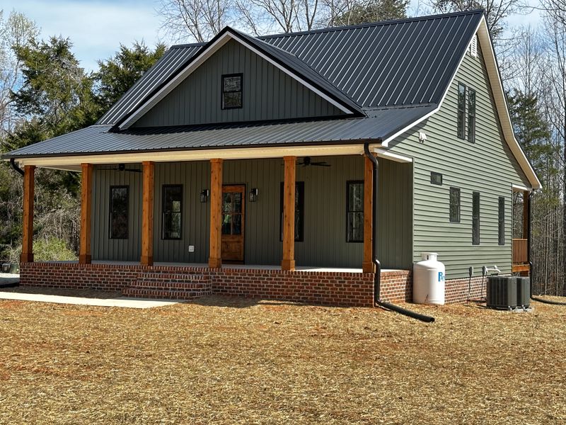 Farmhouse 1800 Sq Ft