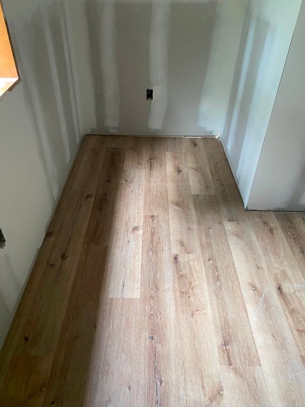 Vinyl and Laminate Flooring
