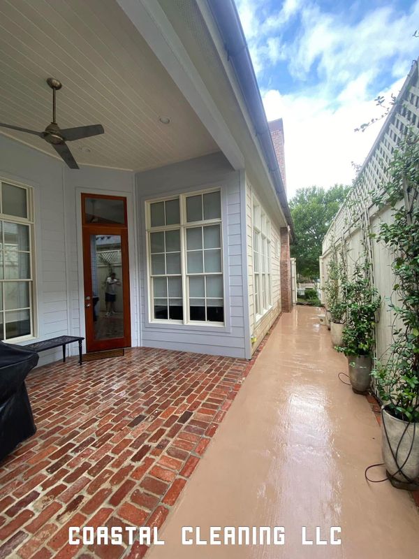 Deck & Patio Cleaning