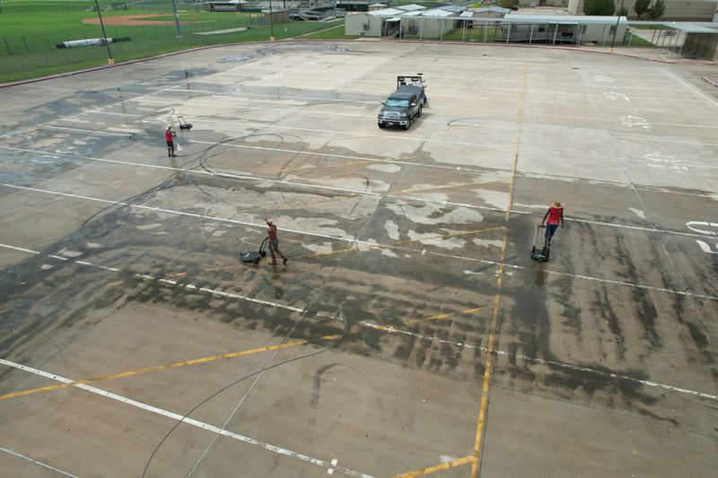 Parking Lot Cleaning