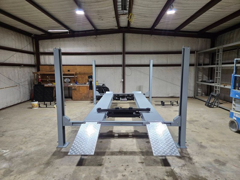 Buying and Selling Car Lifts