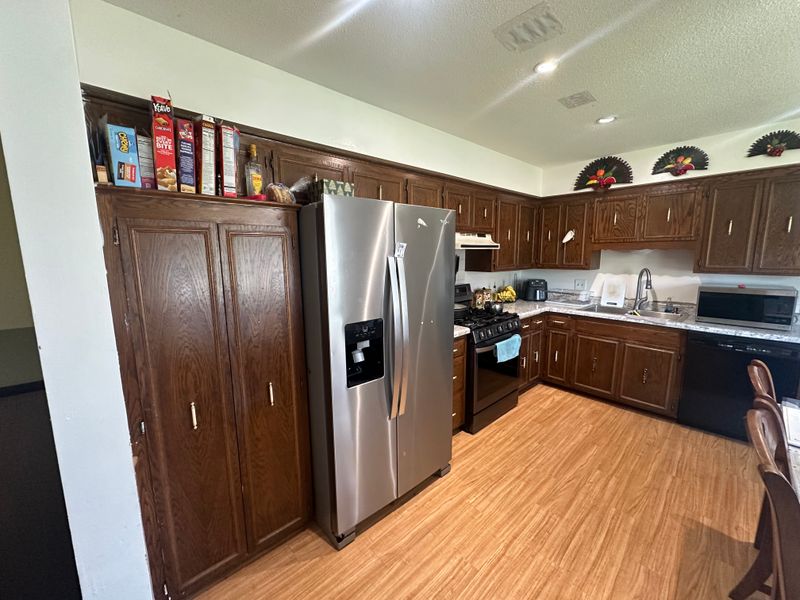 Kitchen Transformation Success: Modern Elegance Unveiled by TC Paints