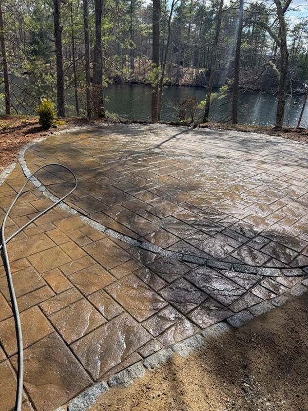 Driveway and Sidewalk Cleaning