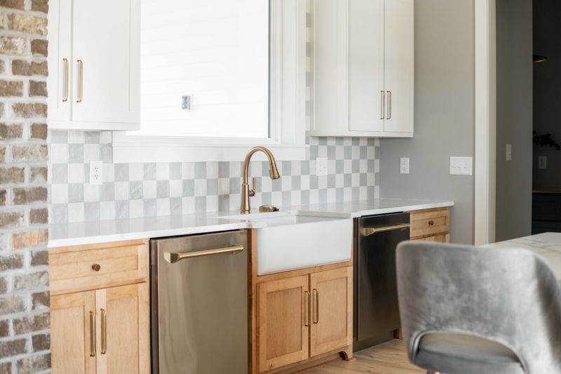 Southern Charm Custom: Design & Build