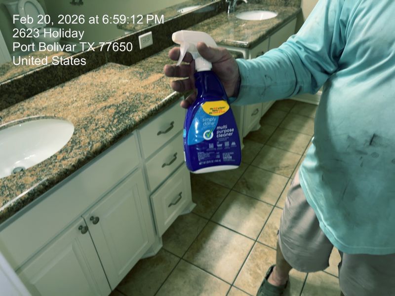 Interior and exterior sales cleans
