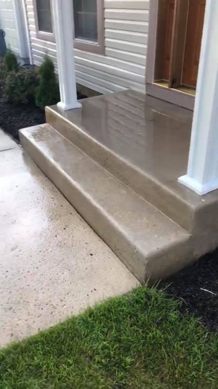 Pressure-Washing