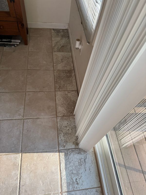 Ceramic tile