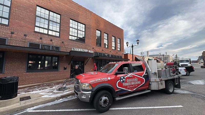 Store front exterior cleaning