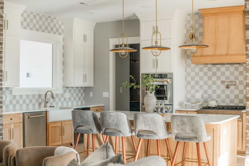 Southern Charm Custom: Design & Build