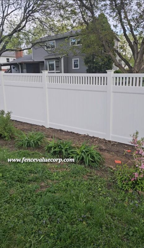 VINYL FENCES