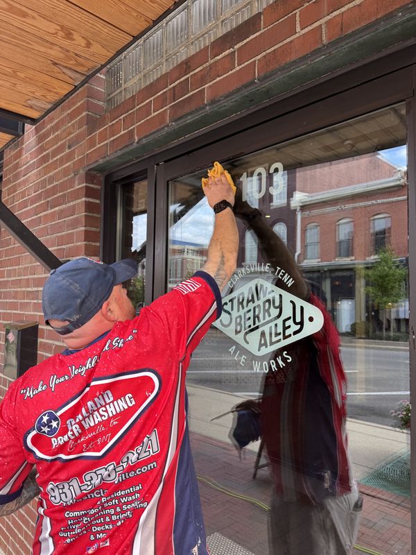 Store front exterior cleaning