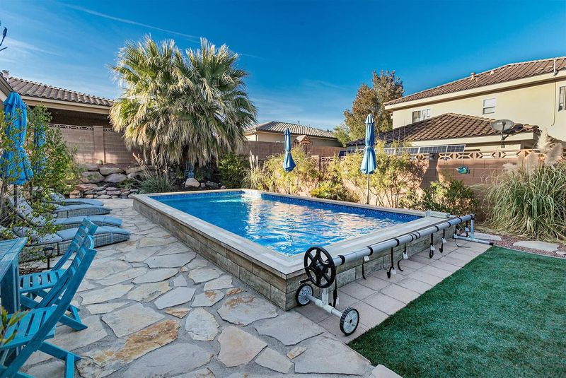 Pool Repair and Maintenance