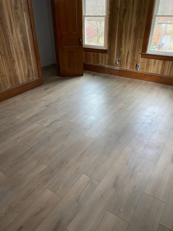 Vinyl and Laminate Flooring