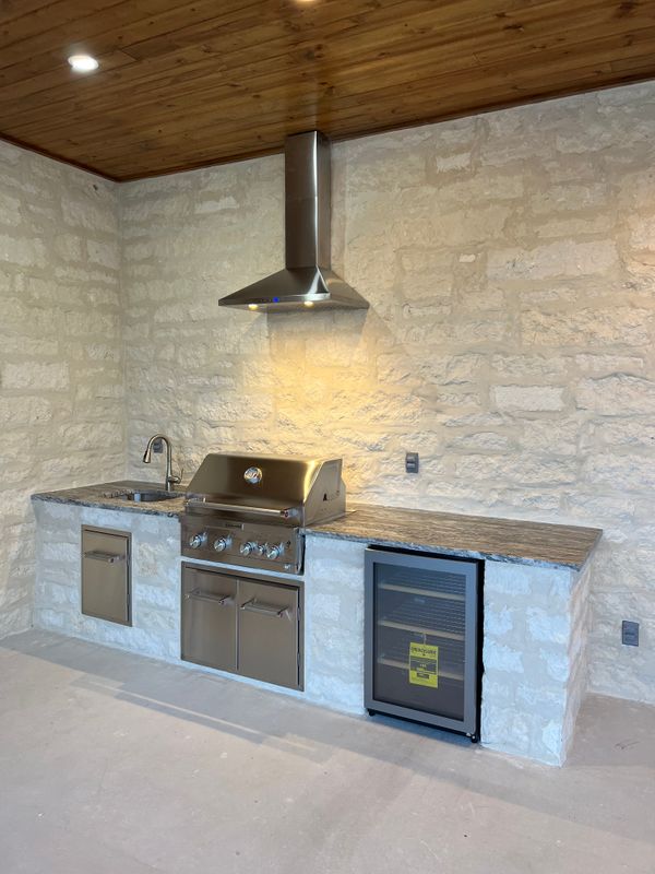Outdoor Kitchens