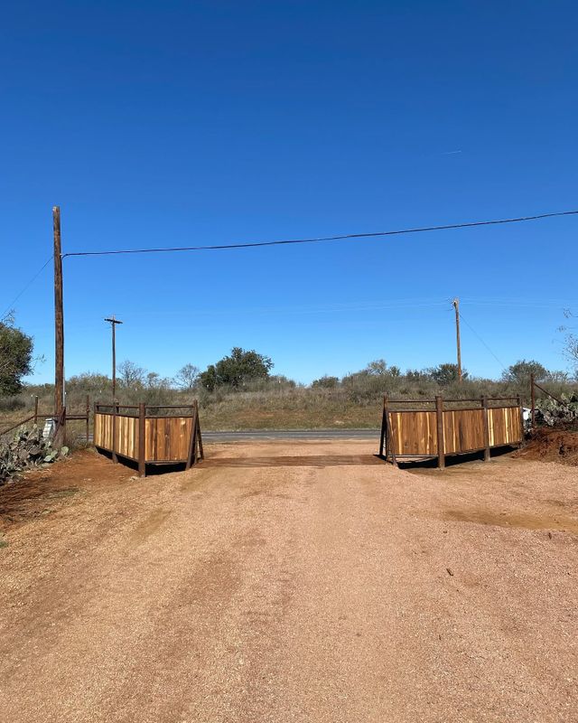 Gate Entrances