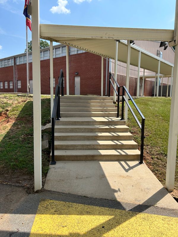 Driveway/Sidewalks Cleaning