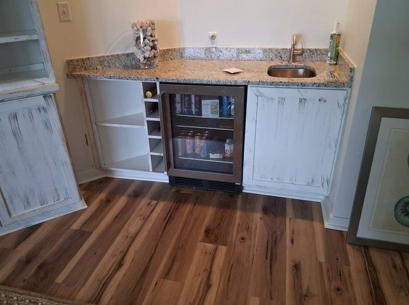Custom Cabinet Manufacturing
