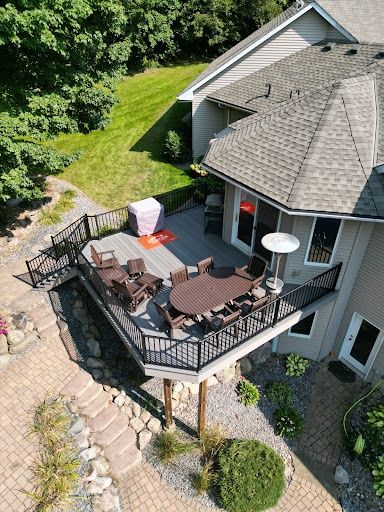 Custom Deck & Porches