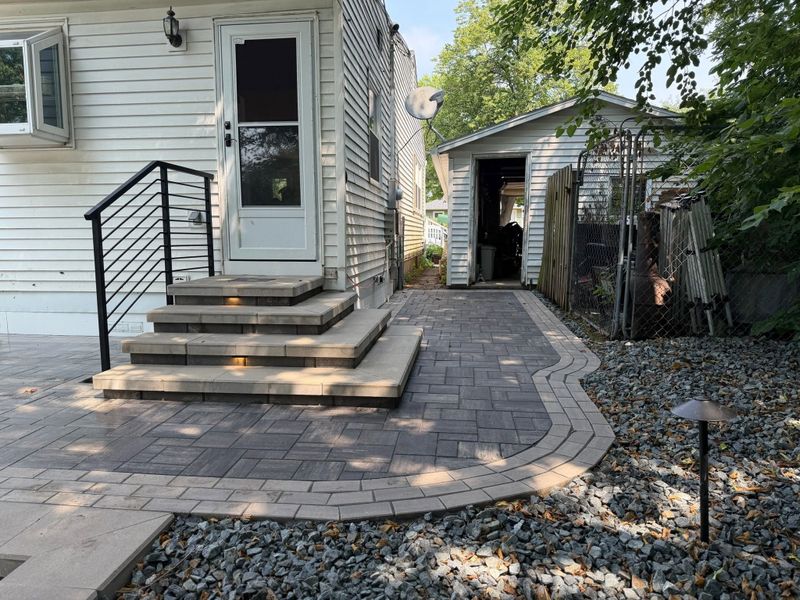 Paver Patios, Walkways, & Driveways