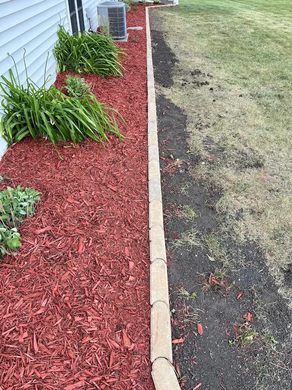 Mulch & Bed Edging & Installation | Meticulous Mowing LLC | Grand Forks, ND