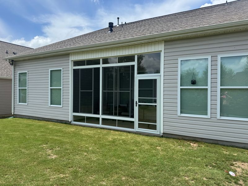Upgrade Your Outdoor Living: Stylish Screen Enclosure in Greenville