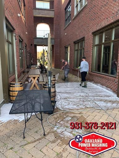 Store front exterior cleaning