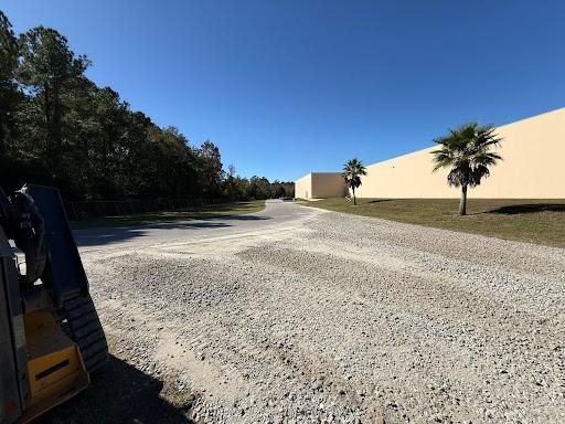 Gravel Driveways & Parking Lots