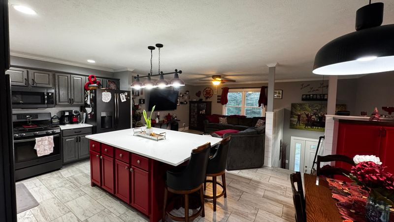 Kitchen and Cabinet Refinishing