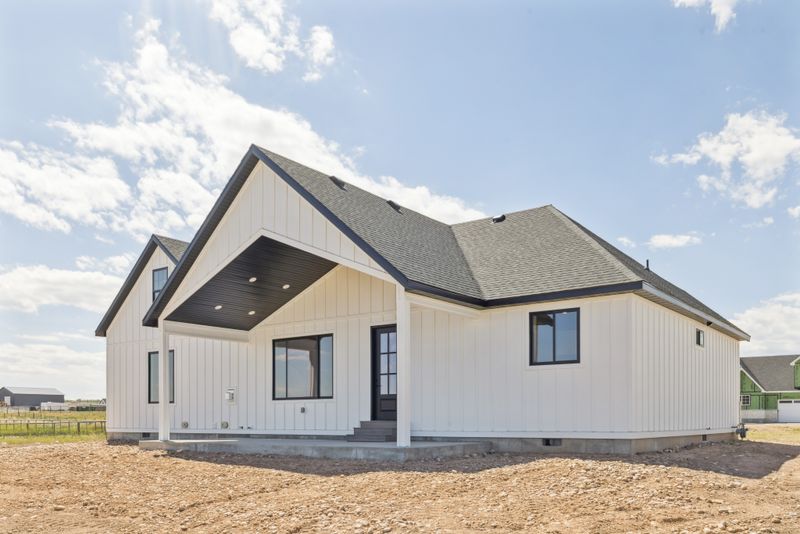 547 Kelli Way