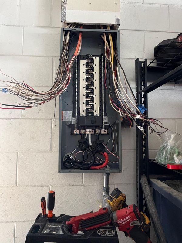 Circuit Breaker Installation and Repair