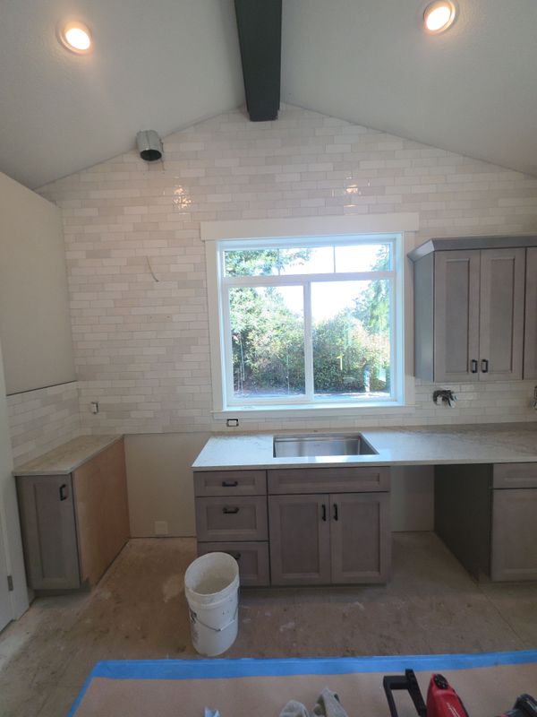 Kitchen Backsplash Installation