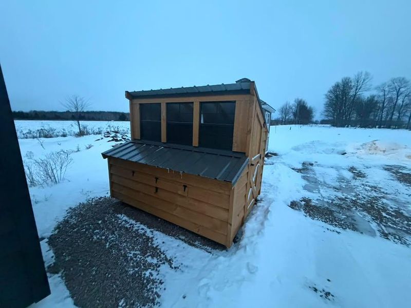 6x8 Insulated Chicken Coops