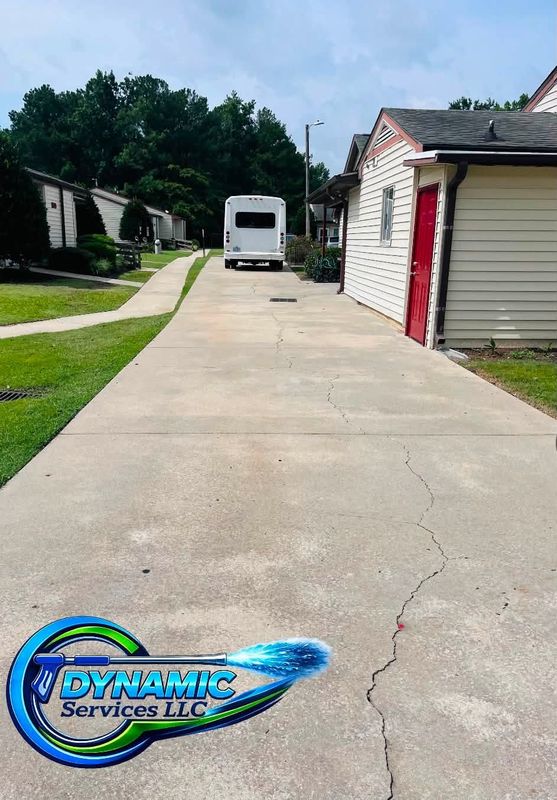 Driveway and Sidewalk Cleaning