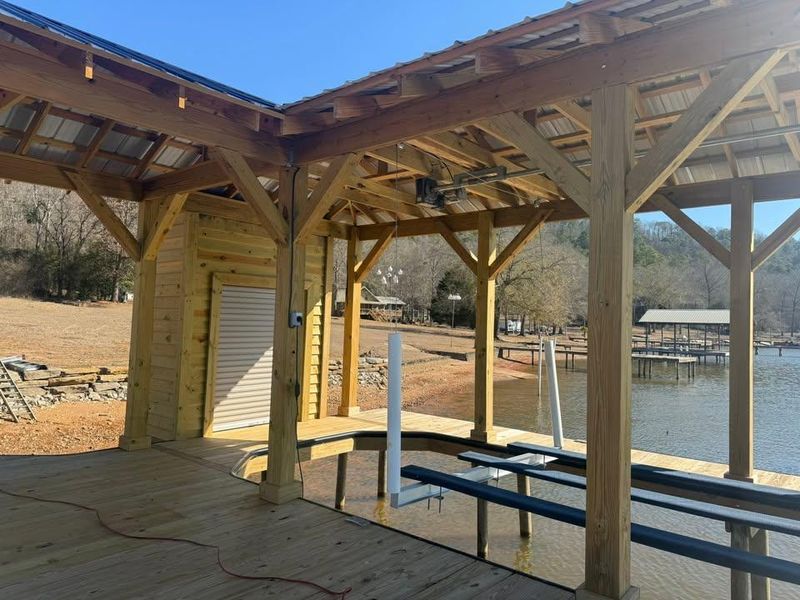 Deck & Dock Staining