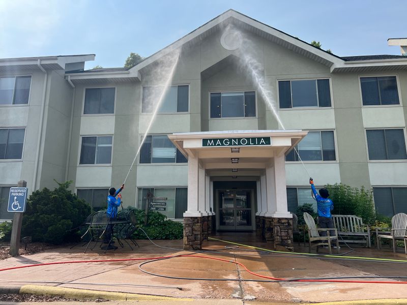 Commercial Pressure Washing