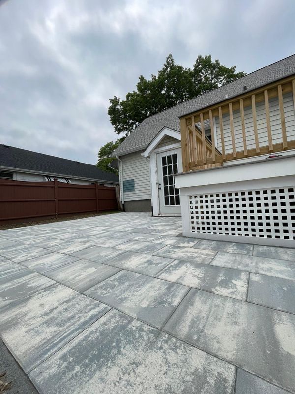 Custom Decks & Home Additions
