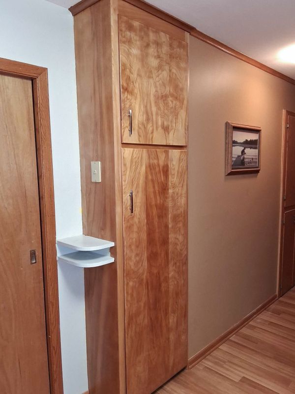 Kitchen and Cabinet Refinishing