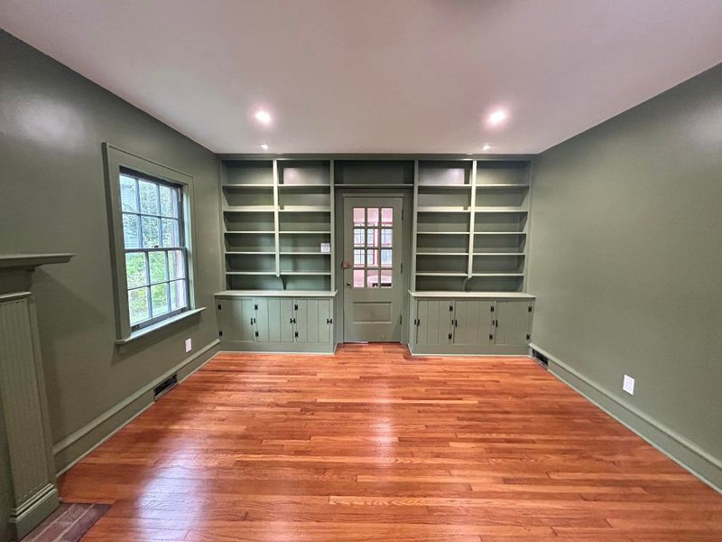Kitchen and Cabinet Refinishing