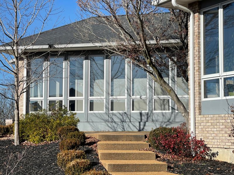 Elegant Window Transformation in Oakville: A See2it Clean Success