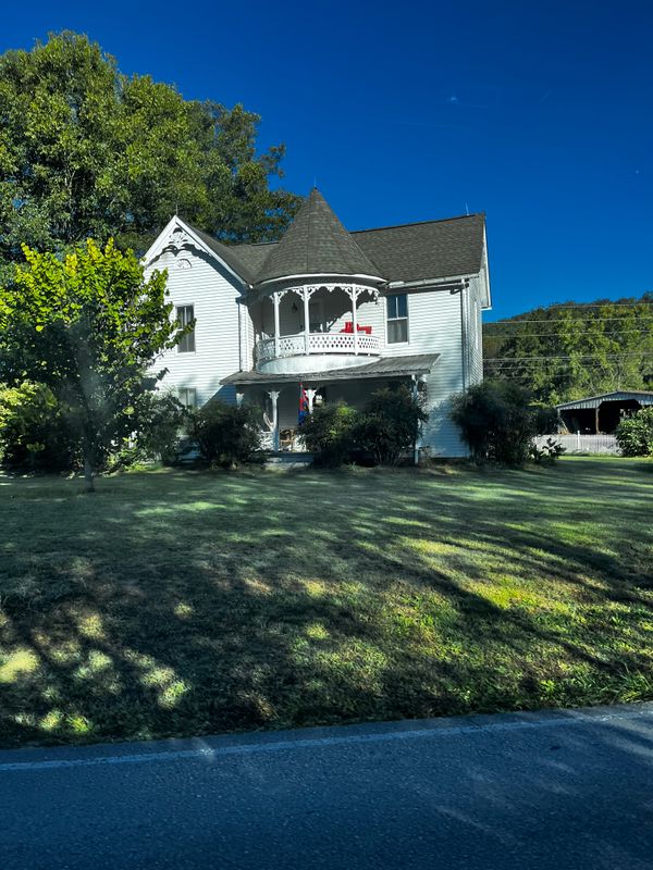 Dandridge Dream Roof Revival: Excellence in Expert Repairs by Rock Star Roofing LLC