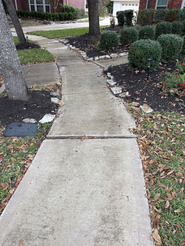 Transforming Curb Appeal: Premium Pressure Washing for Waterside Estates in Richmond, TX