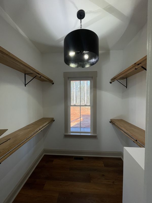 Farmhouse 1800 Sq Ft