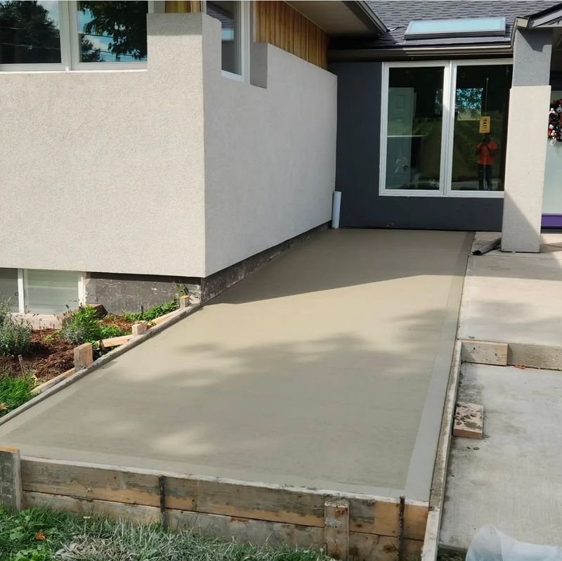 Concrete Services Patio,Driveways,sidewalks