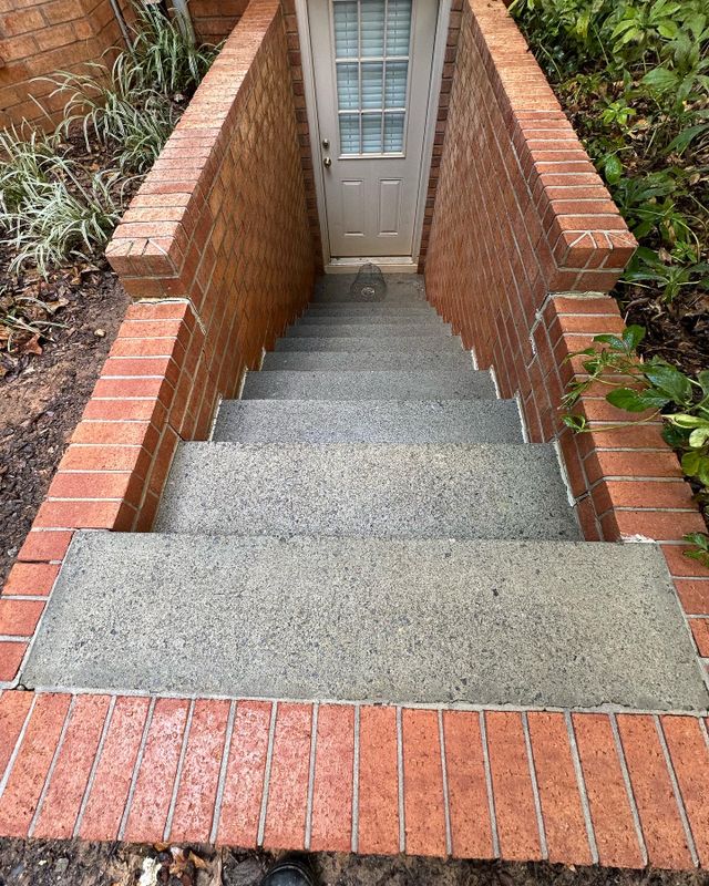 Commercial Pressure Washing