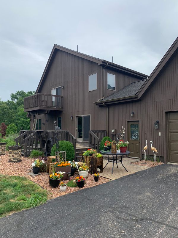 Exterior and Log cabin and home stain specialists